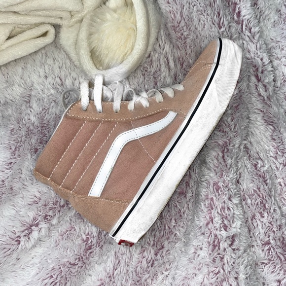 Vans - Picture 2 of 2